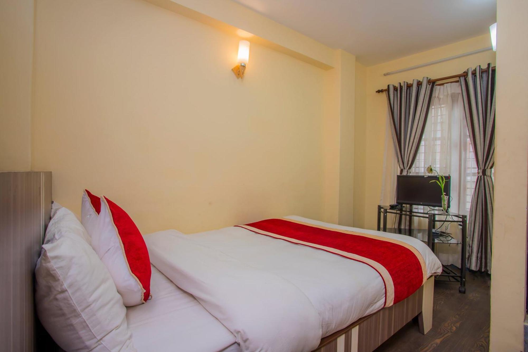 קטמנדו Oyo 297 Hotel Aayam מראה חיצוני תמונה