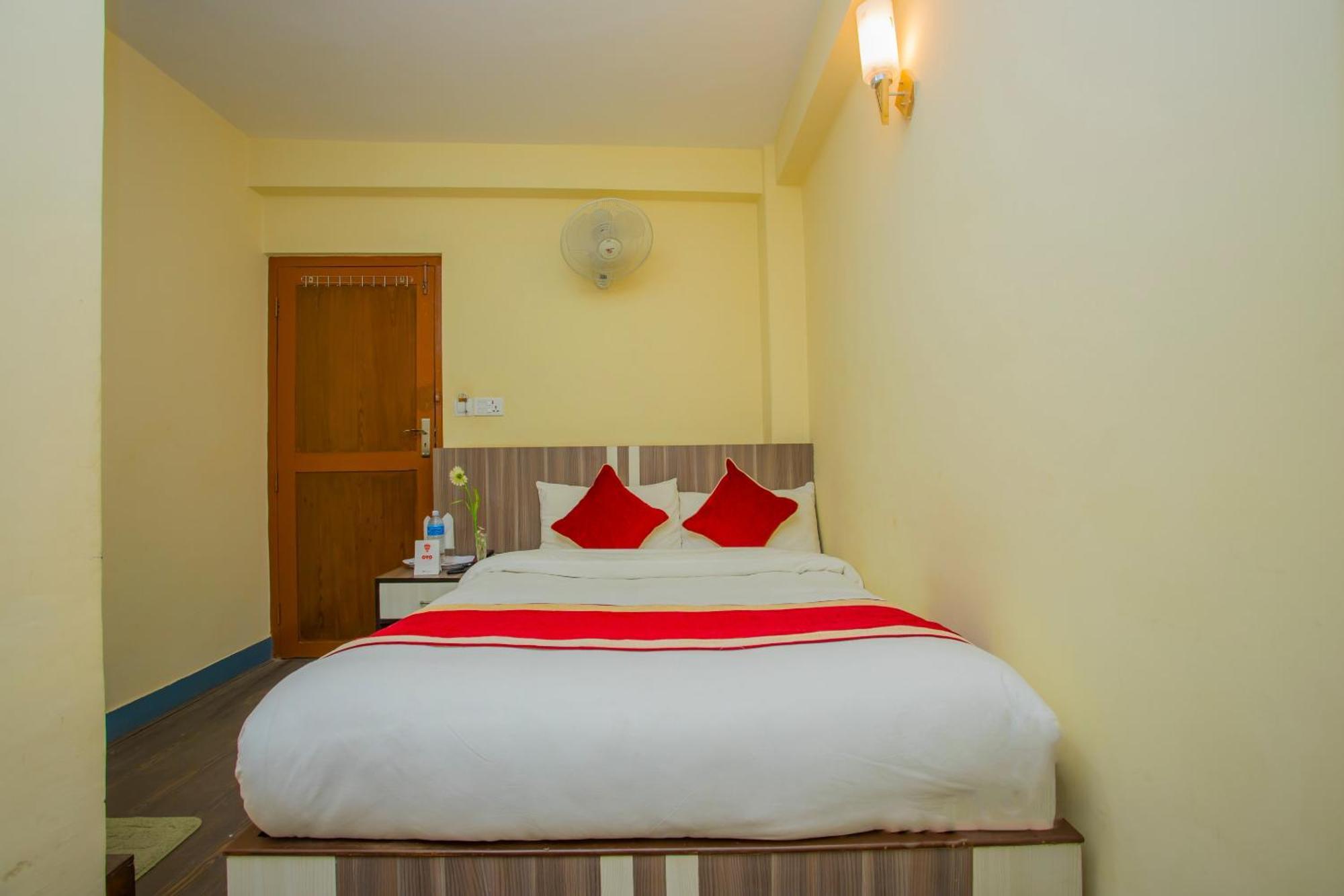 קטמנדו Oyo 297 Hotel Aayam מראה חיצוני תמונה